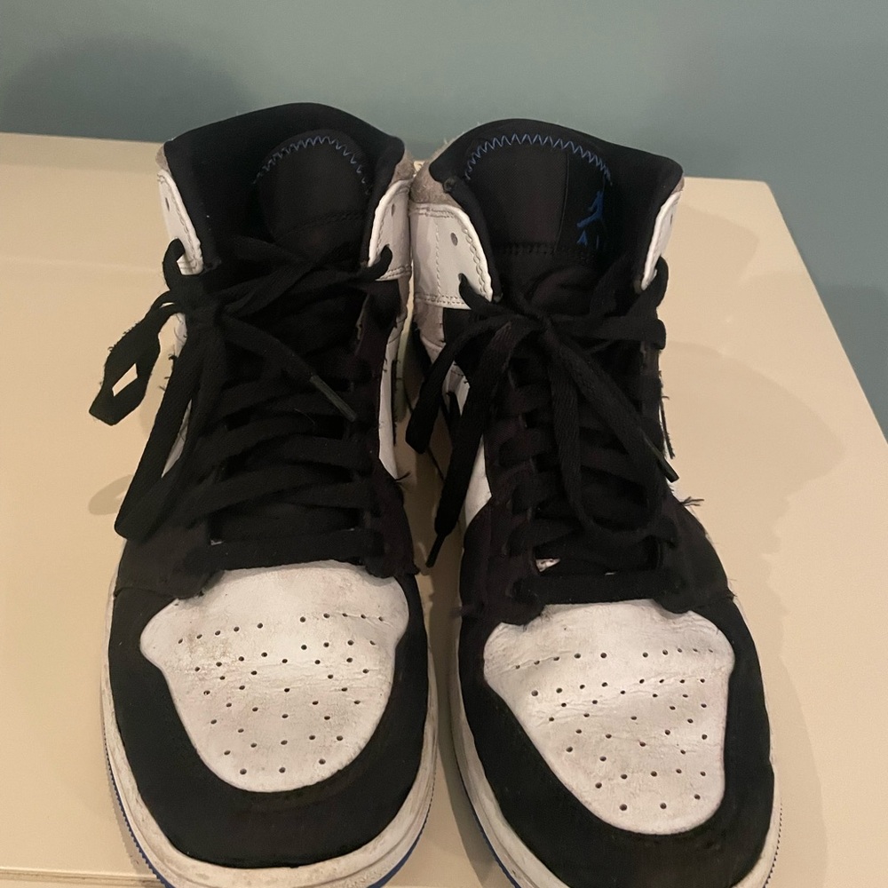 Nike Air Jordan size 9.5